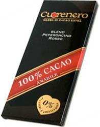 Горький шоколад с красным перцем Peperoncino rosso blend 100% cacao "Cuorenero", 100г